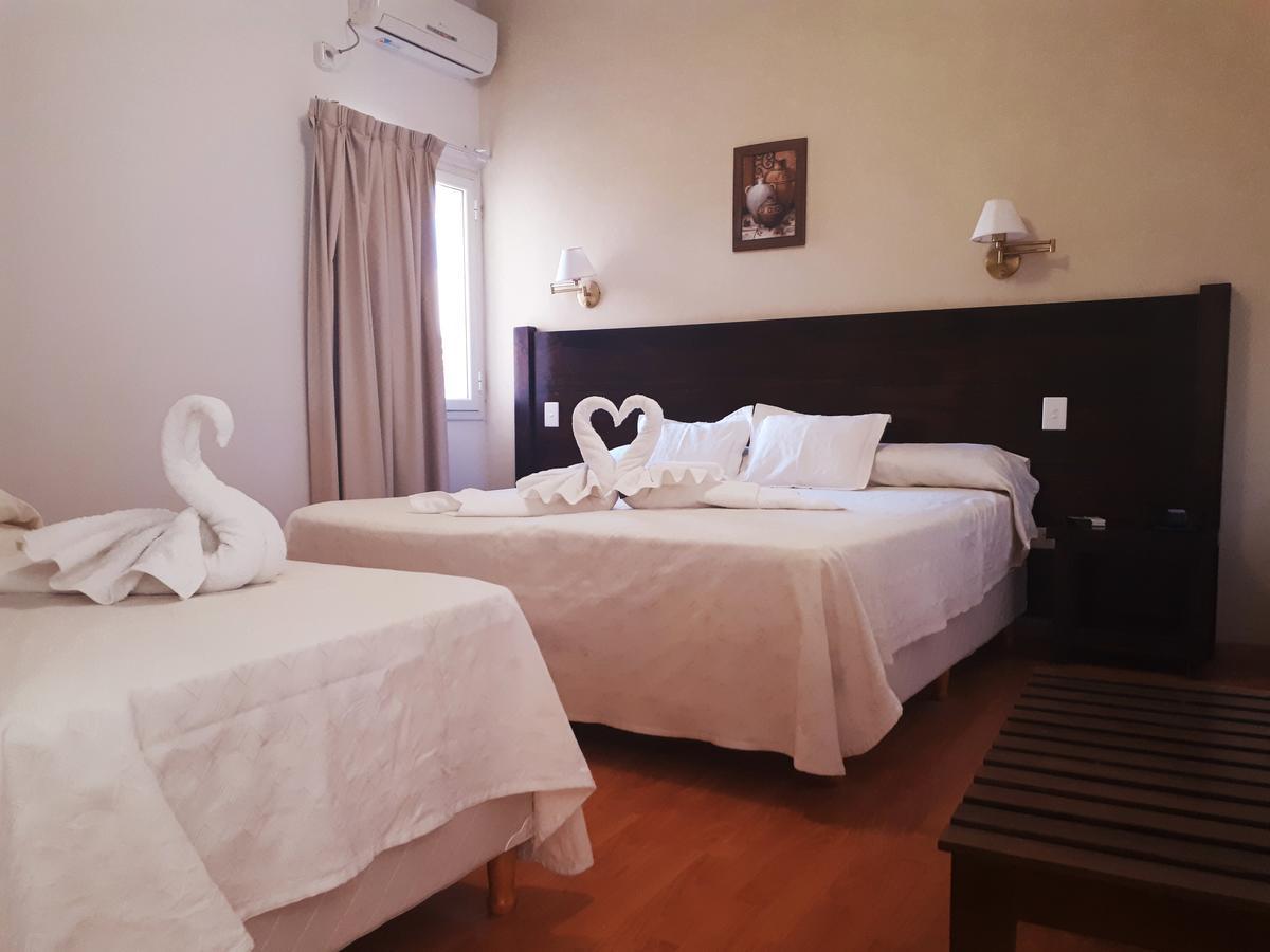 Hotel Las Maras Пуерто Мадрин Екстериор снимка
