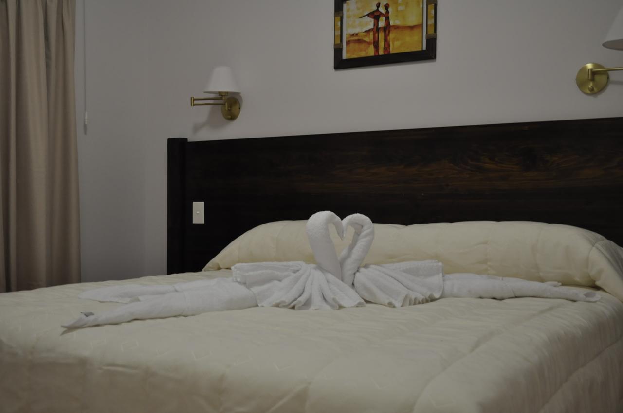 Hotel Las Maras Пуерто Мадрин Екстериор снимка