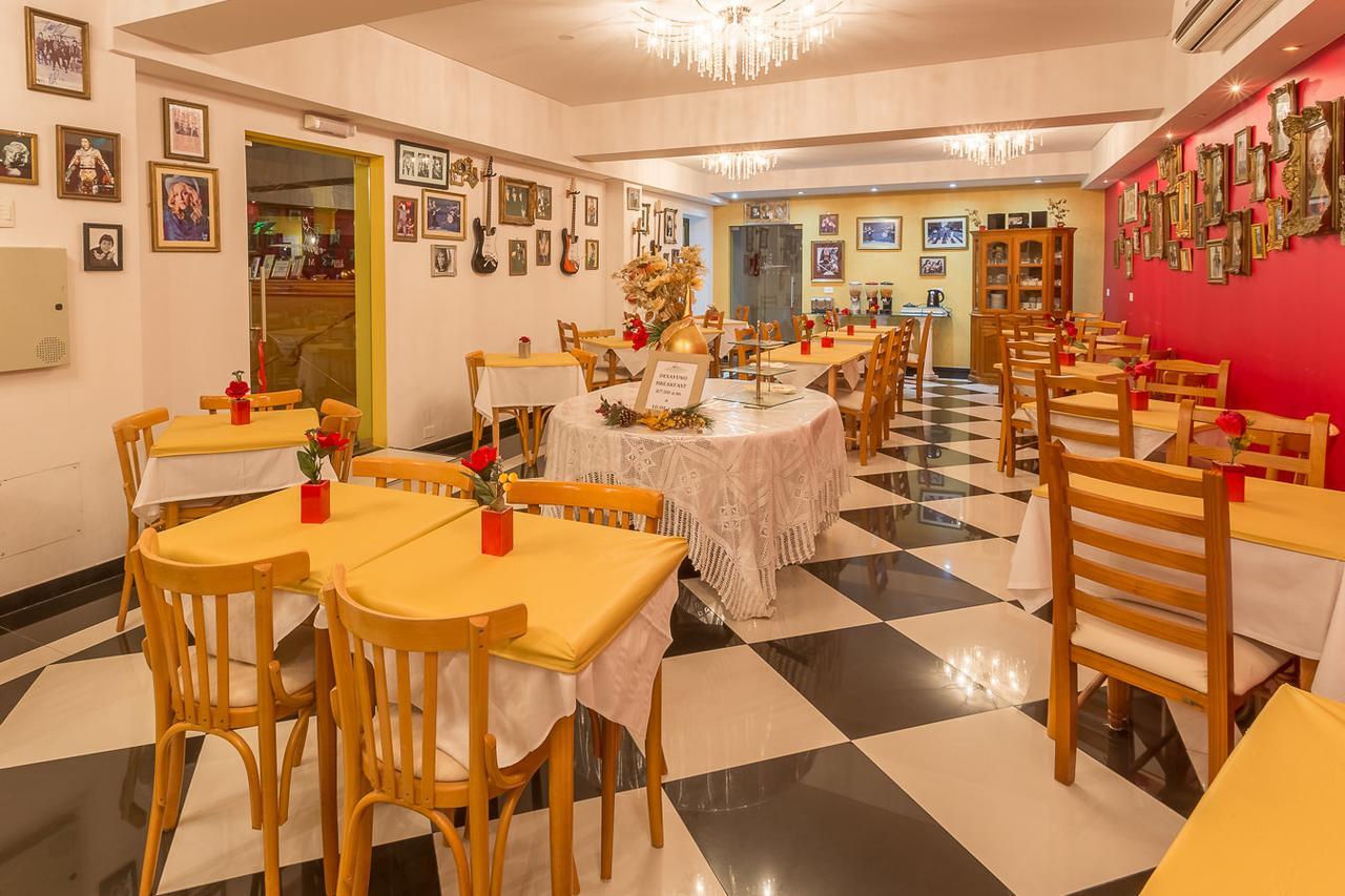 Hotel Las Maras Пуерто Мадрин Екстериор снимка
