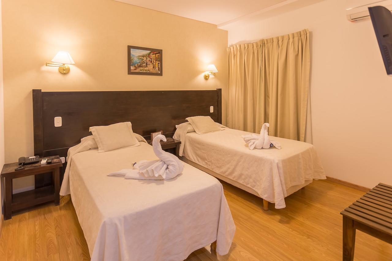 Hotel Las Maras Пуерто Мадрин Екстериор снимка