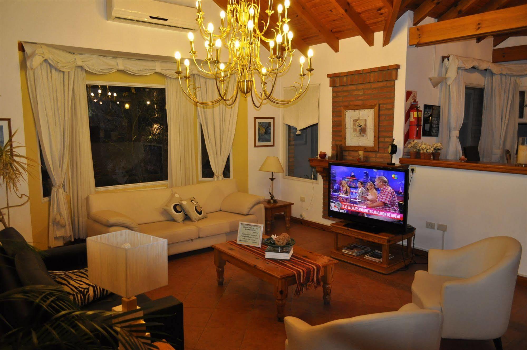 Hotel Las Maras Пуерто Мадрин Екстериор снимка