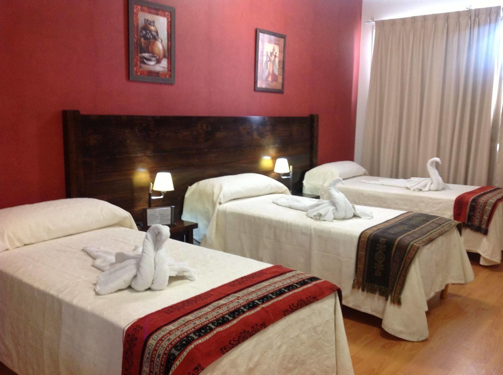 Hotel Las Maras Пуерто Мадрин Екстериор снимка
