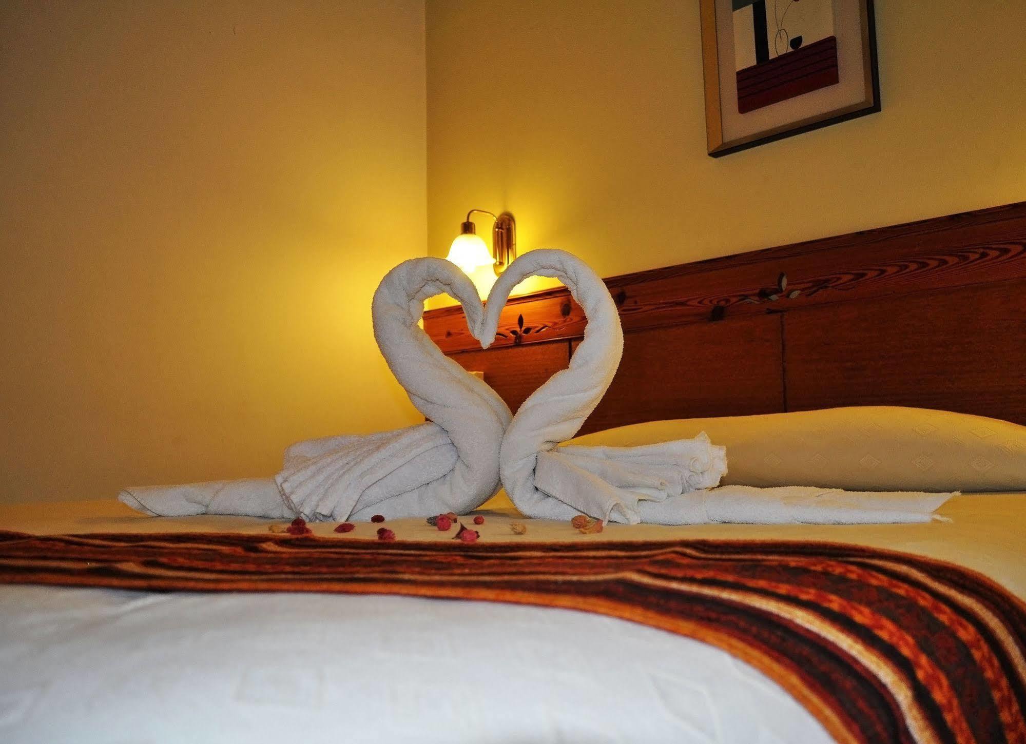 Hotel Las Maras Пуерто Мадрин Екстериор снимка