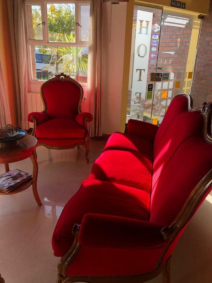 Hotel Las Maras Пуерто Мадрин Екстериор снимка