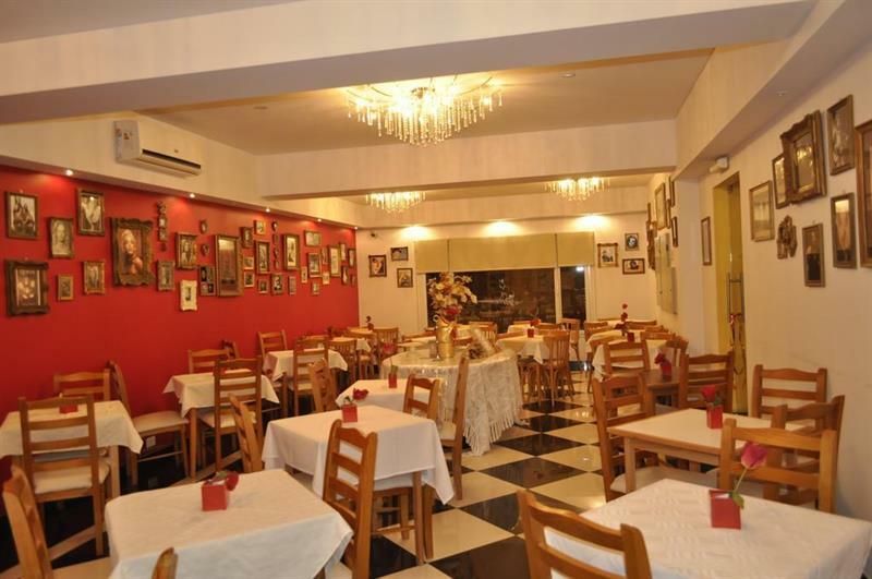 Hotel Las Maras Пуерто Мадрин Екстериор снимка